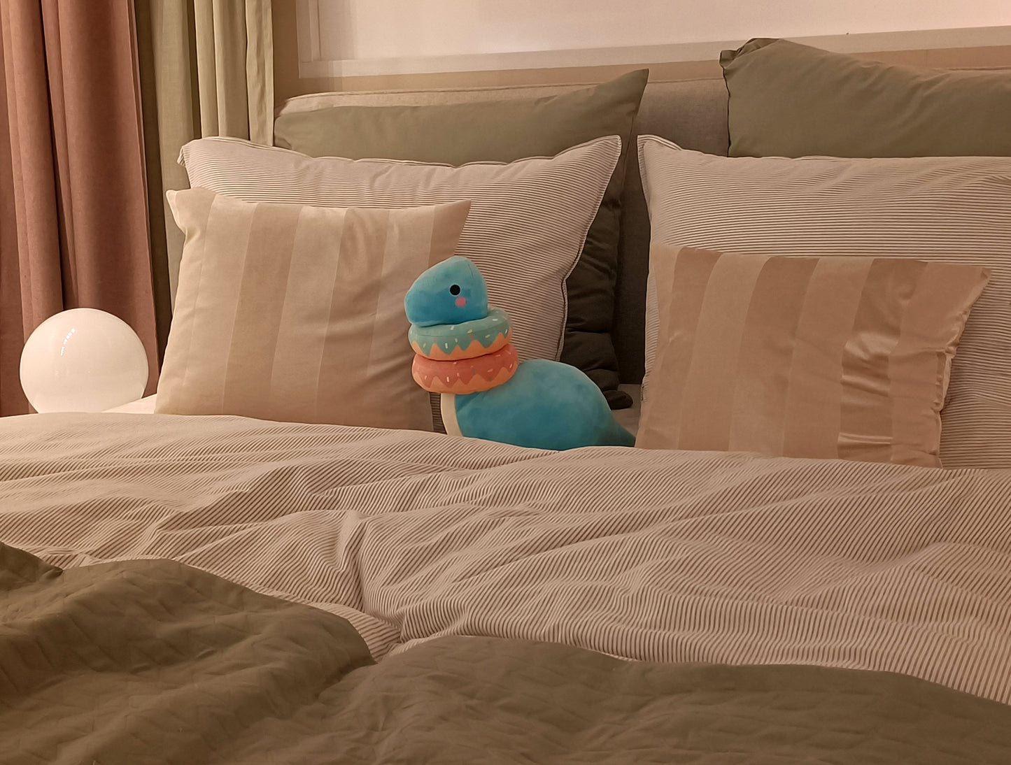Lonk the Donut Dino | NEW | limited edition